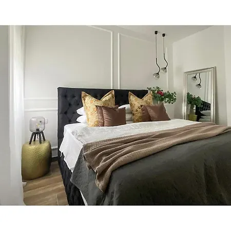 Beautiful In With Kitchen Holiday home